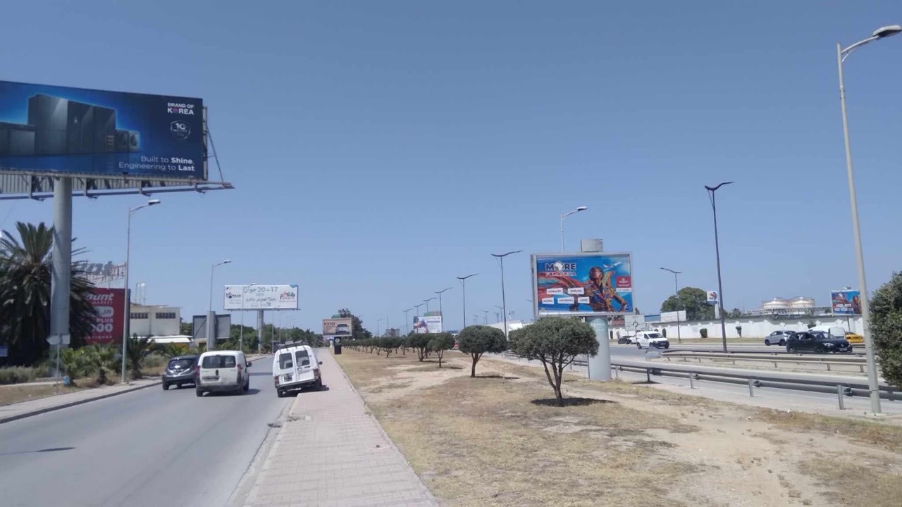 Av Yasser arafat direction Aeroport, Route X, Menzah