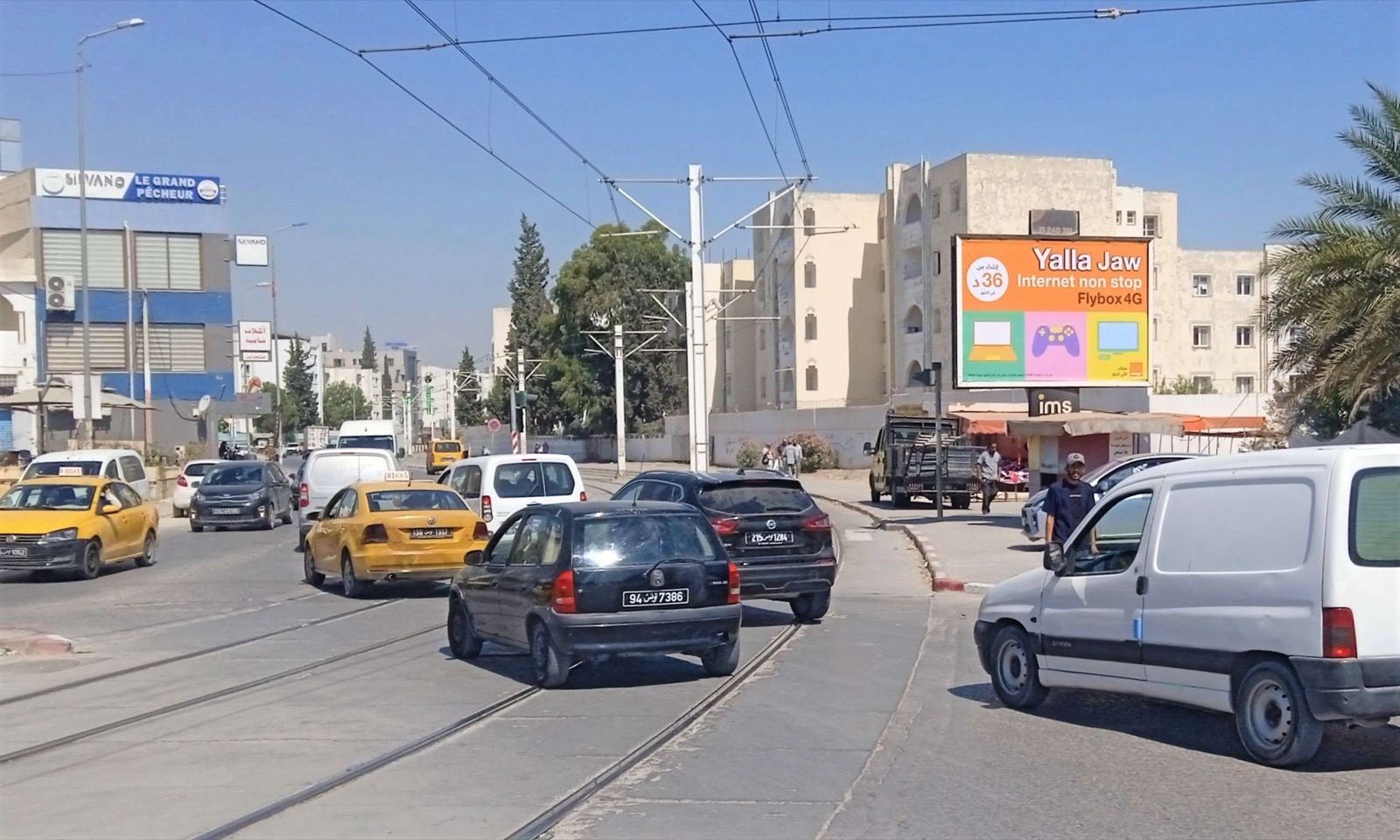 El Mourouj III centre ville niveau Attijari Bank, Zitouna Bank,…